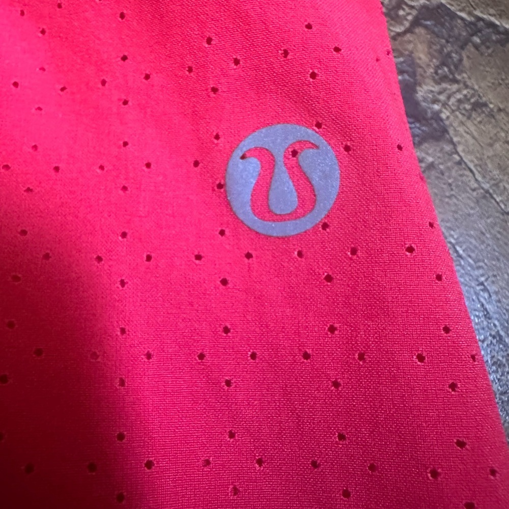 NWT Lululemon Athletica Adapted State perforated HR jogger in red glow NWT 14 - Picture 3 of 8